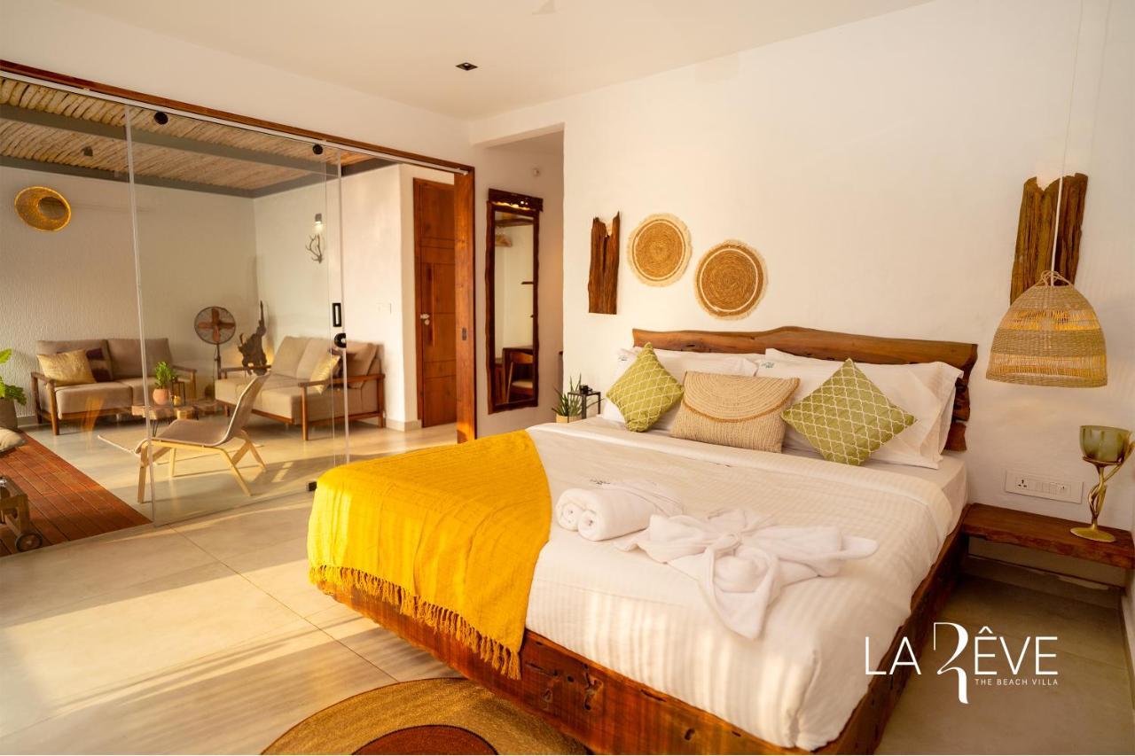 La Reve The Beach Villa 马拉普兰 外观 照片