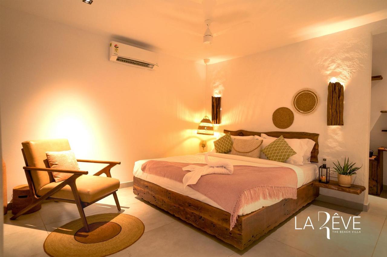 La Reve The Beach Villa 马拉普兰 外观 照片