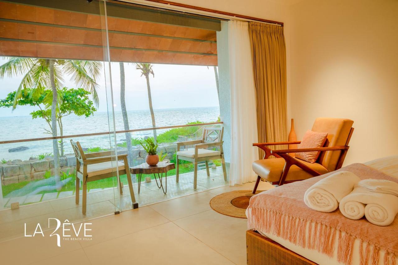 La Reve The Beach Villa 马拉普兰 外观 照片